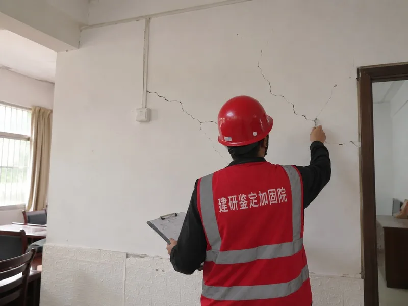 房屋质量检测查什么？新房缺陷、渗漏空鼓与主体问题要分开看