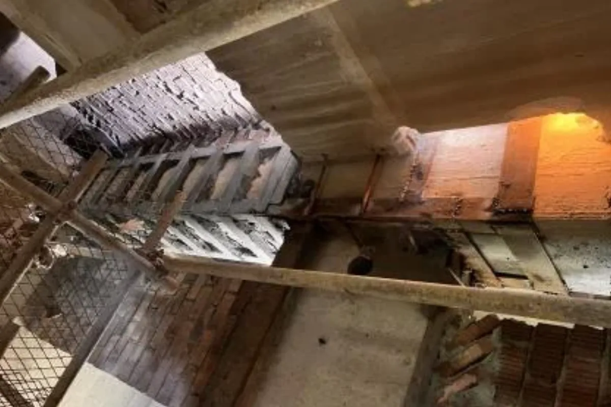 建筑结构加固型钢构件连续传力施工